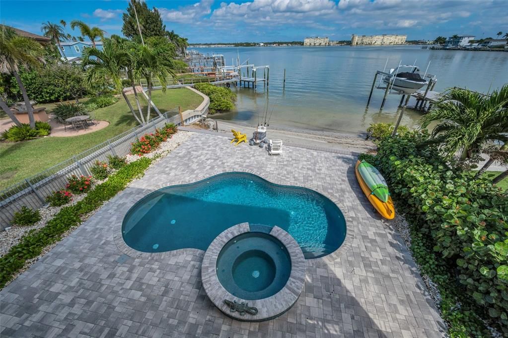 For Sale: $2,250,000 (2 beds, 2 baths, 2281 Square Feet)