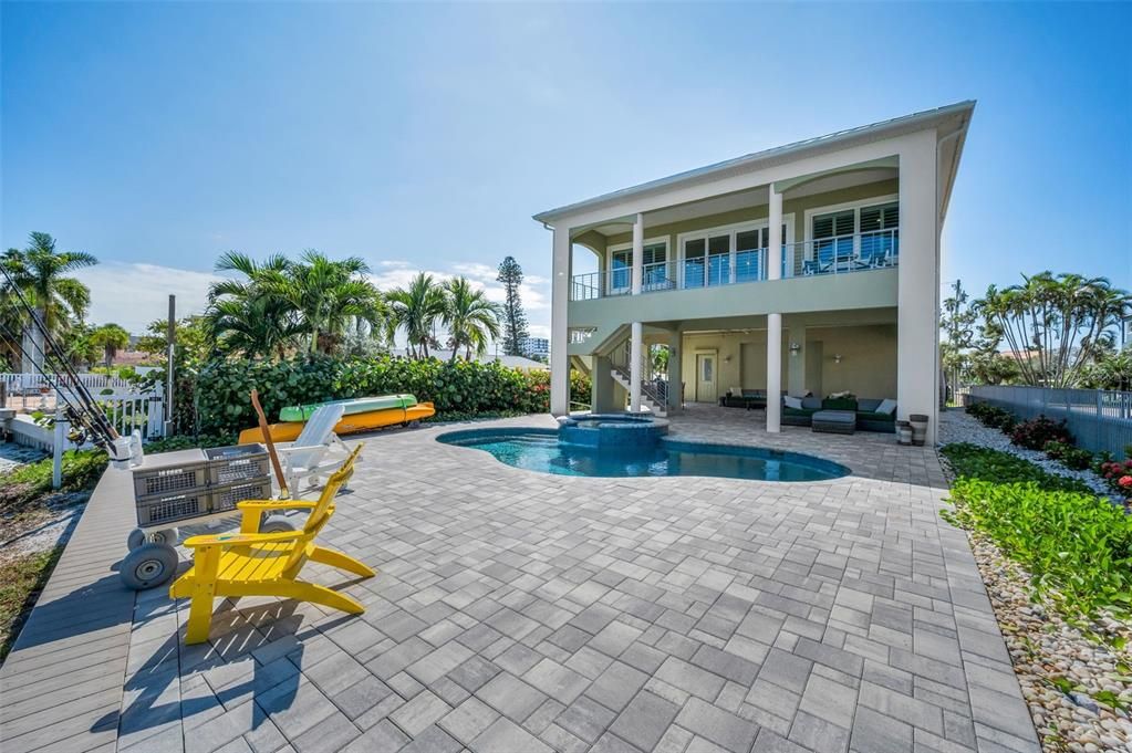 For Sale: $2,250,000 (2 beds, 2 baths, 2281 Square Feet)