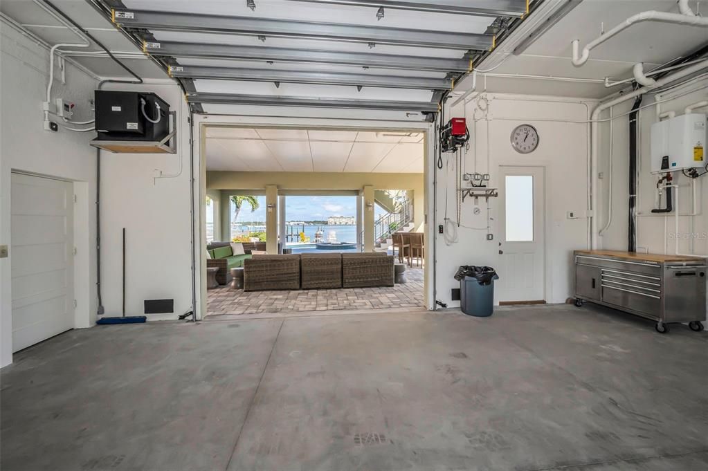 For Sale: $2,250,000 (2 beds, 2 baths, 2281 Square Feet)