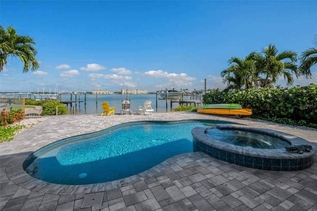 For Sale: $2,250,000 (2 beds, 2 baths, 2281 Square Feet)