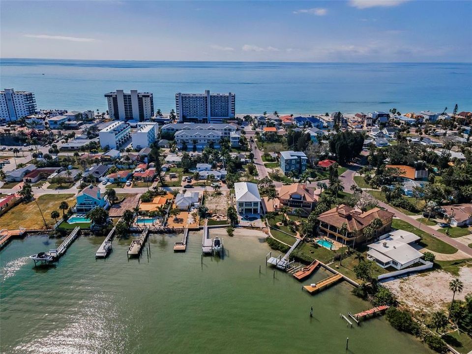 For Sale: $2,250,000 (2 beds, 2 baths, 2281 Square Feet)