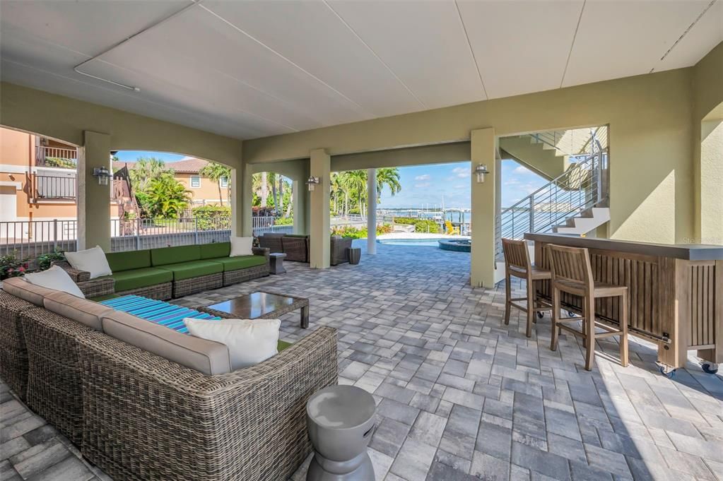 For Sale: $2,250,000 (2 beds, 2 baths, 2281 Square Feet)