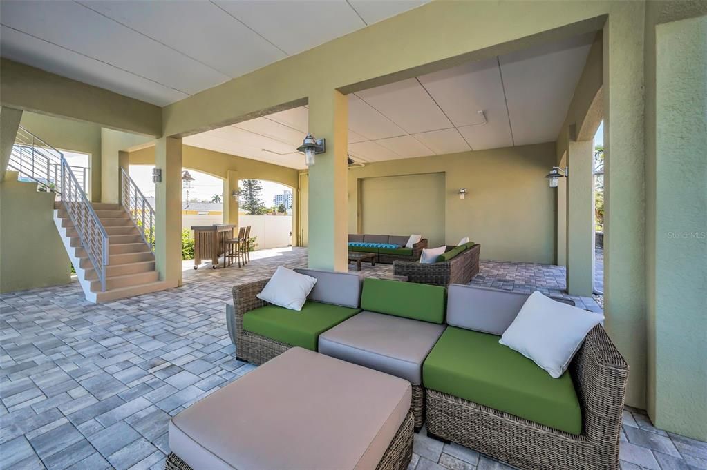 For Sale: $2,250,000 (2 beds, 2 baths, 2281 Square Feet)