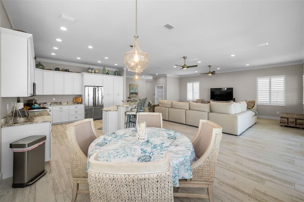 For Sale: $2,250,000 (2 beds, 2 baths, 2281 Square Feet)