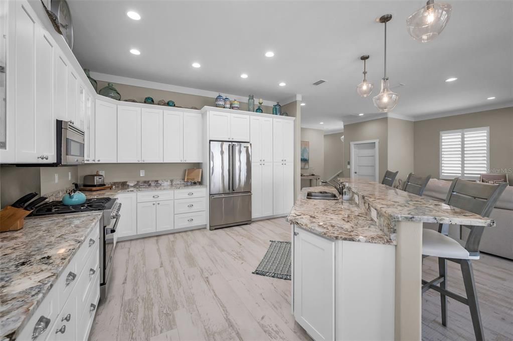 For Sale: $2,250,000 (2 beds, 2 baths, 2281 Square Feet)