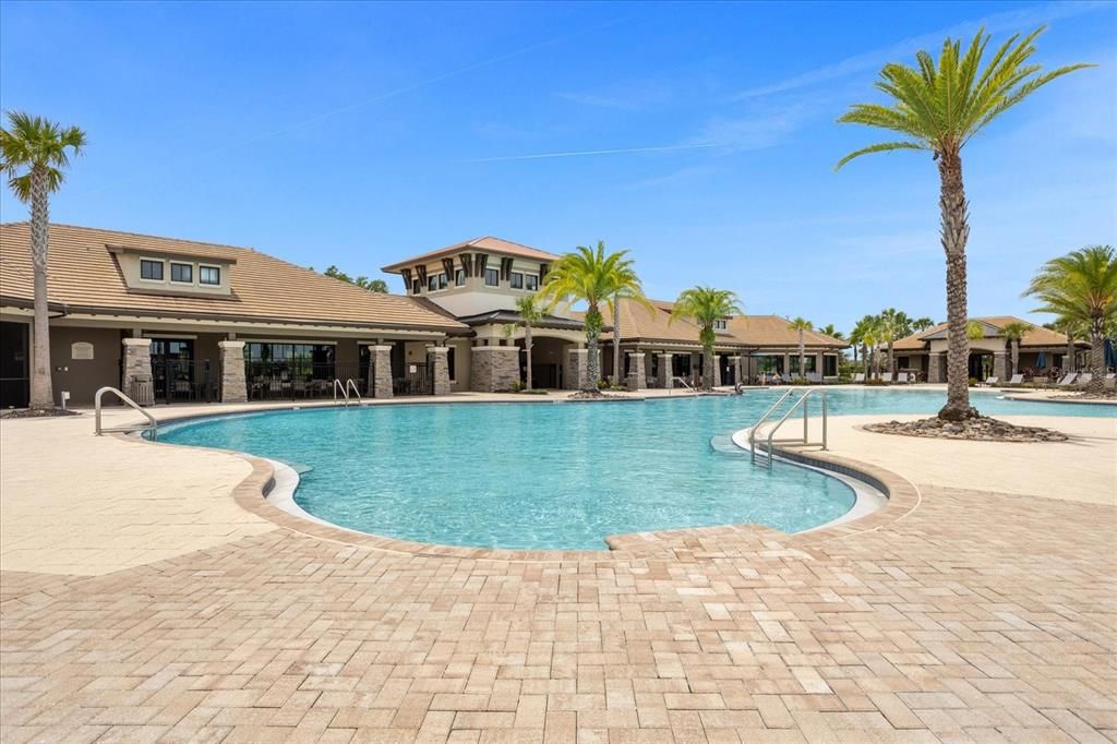 合同活跃: $3,200 (4 贝兹, 2 浴室, 2391 平方英尺)