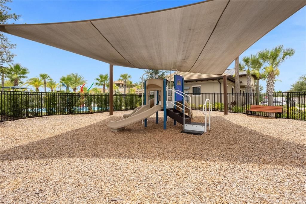 合同活跃: $3,200 (4 贝兹, 2 浴室, 2391 平方英尺)