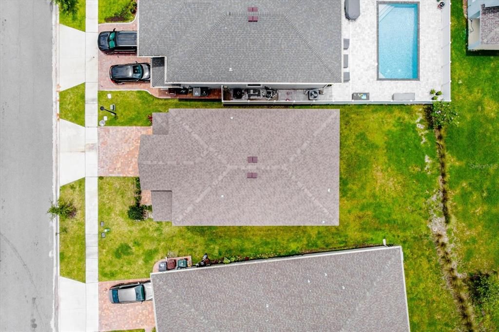 合同活跃: $3,200 (4 贝兹, 2 浴室, 2391 平方英尺)