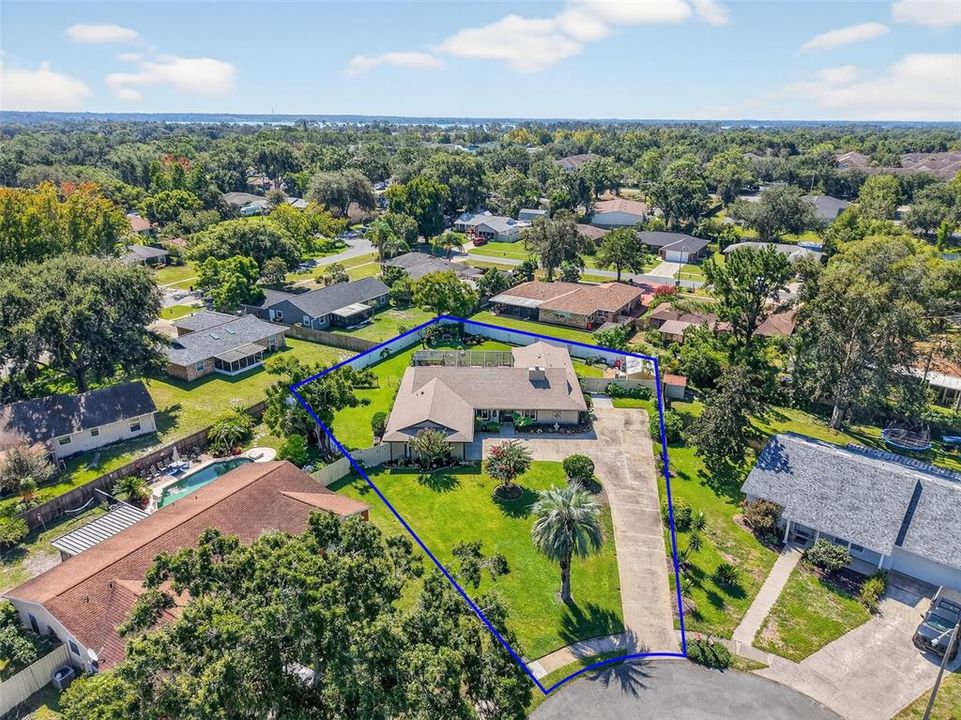 合同活跃: $480,000 (4 贝兹, 3 浴室, 2214 平方英尺)