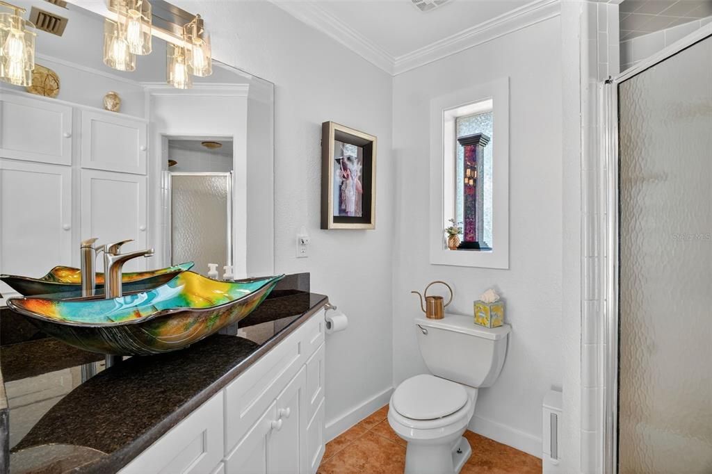 合同活跃: $480,000 (4 贝兹, 3 浴室, 2214 平方英尺)