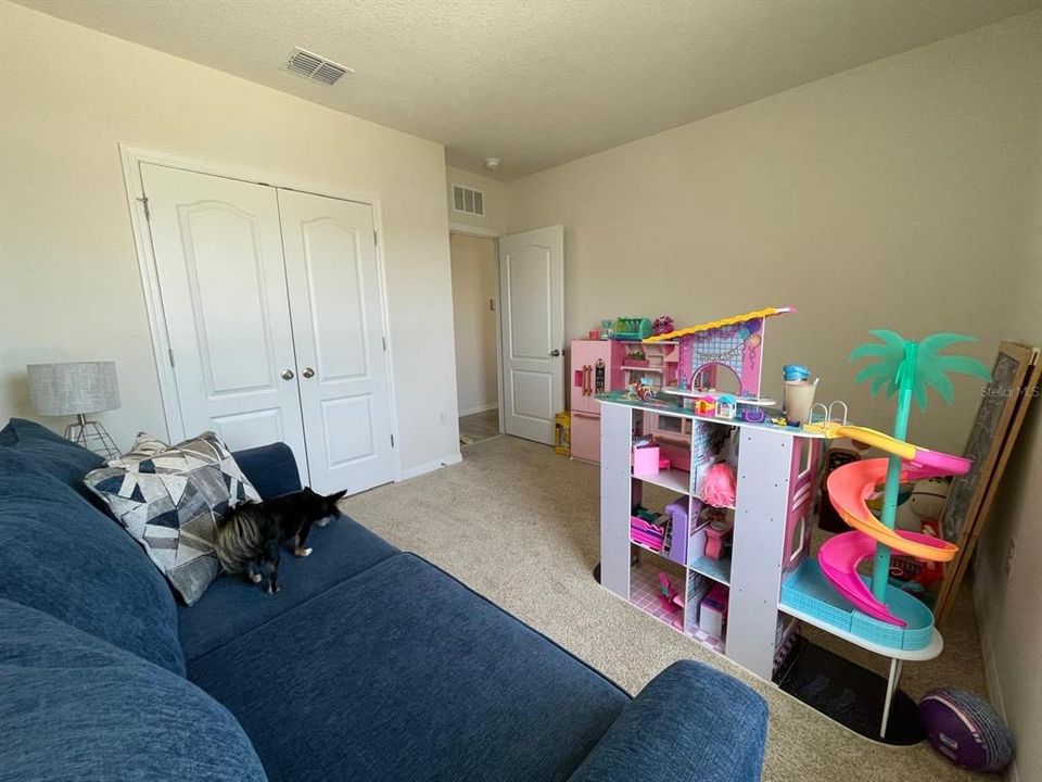 For Rent: $3,250 (5 beds, 3 baths, 2626 Square Feet)