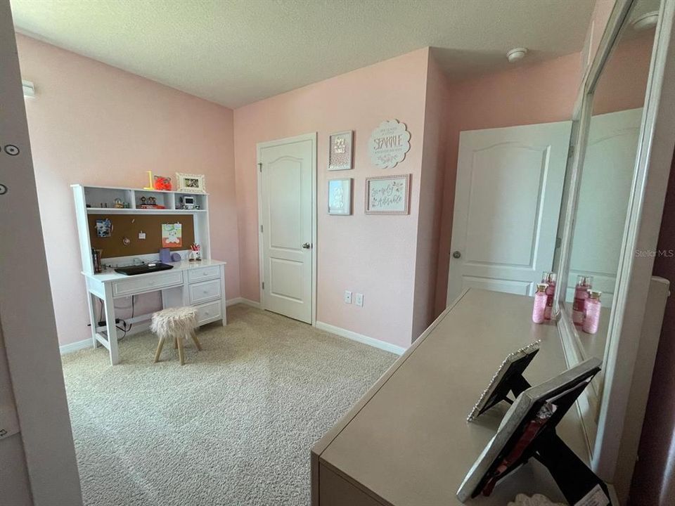 For Rent: $3,250 (5 beds, 3 baths, 2626 Square Feet)