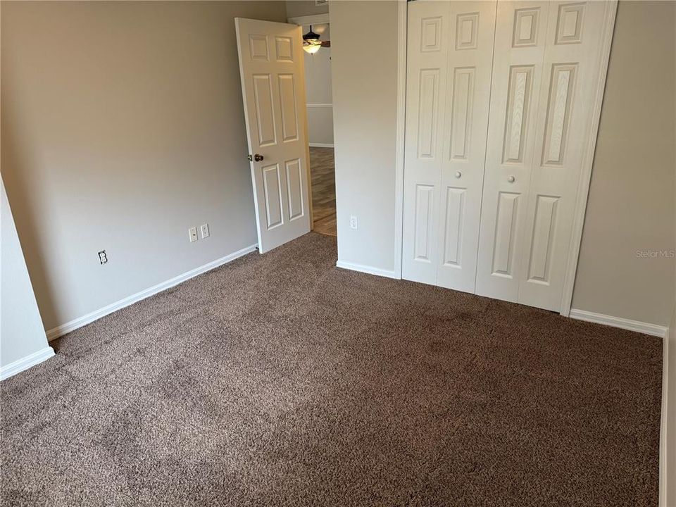 合同活跃: $299,999 (3 贝兹, 2 浴室, 1614 平方英尺)