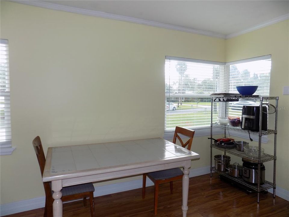 Active With Contract: $239,900 (2 beds, 2 baths, 1388 Square Feet)