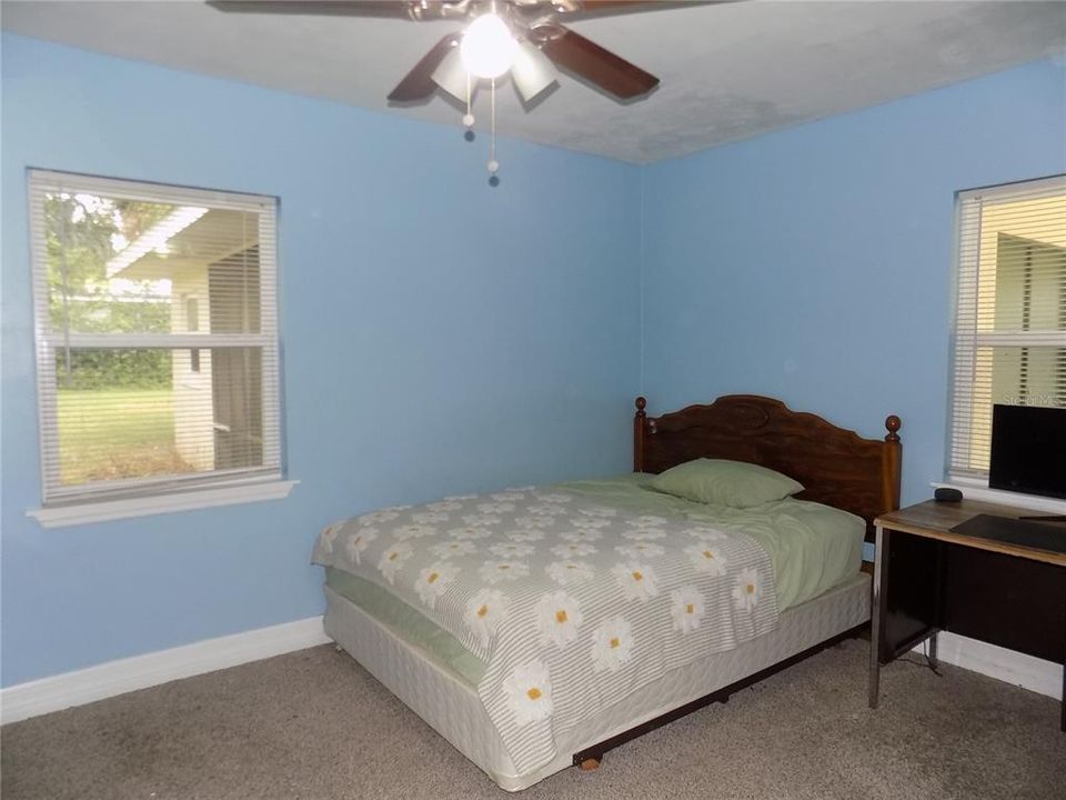 Active With Contract: $239,900 (2 beds, 2 baths, 1388 Square Feet)