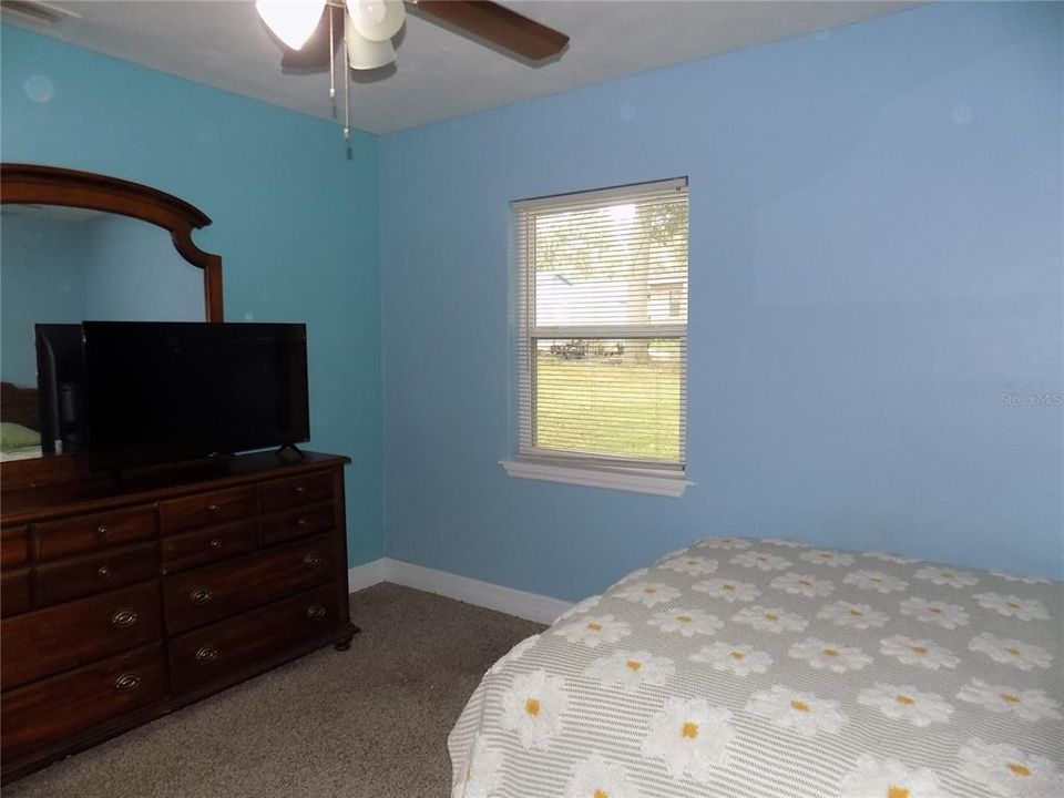 Active With Contract: $239,900 (2 beds, 2 baths, 1388 Square Feet)