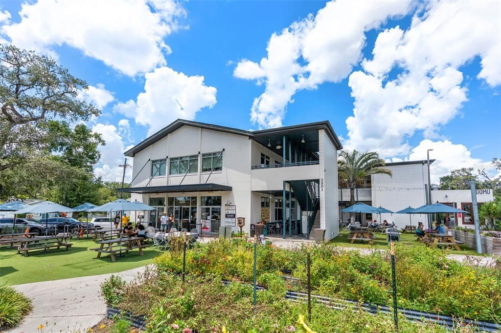 En Venta: $295,000 (0.15 acres)