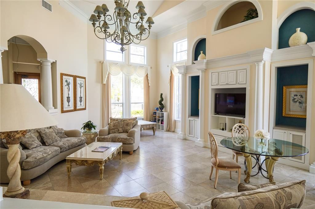 出租: $1,700 (2 贝兹, 2 浴室, 1088 平方英尺)