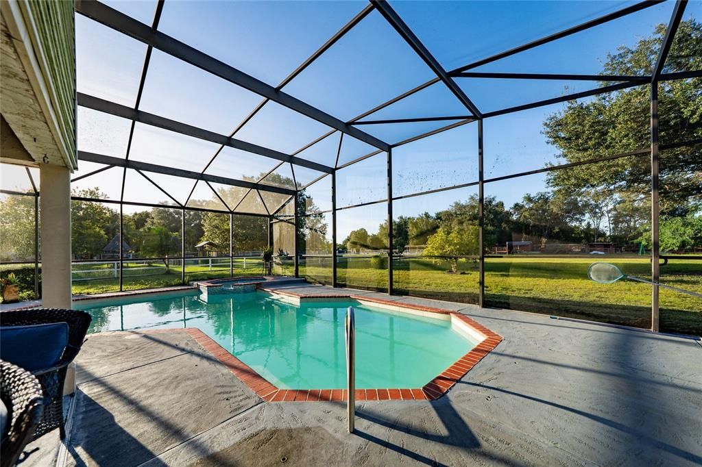 En Venta: $750,000 (4 camas, 3 baños, 3268 Pies cuadrados)