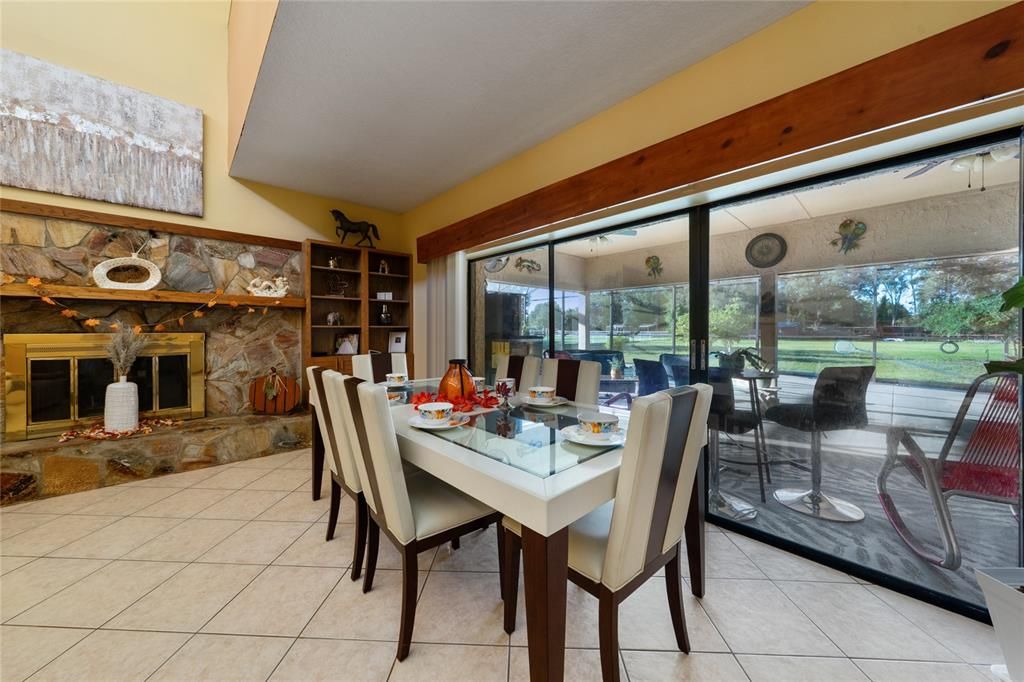 En Venta: $750,000 (4 camas, 3 baños, 3268 Pies cuadrados)