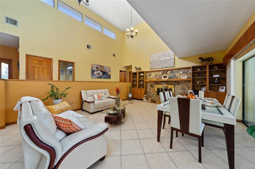 En Venta: $750,000 (4 camas, 3 baños, 3268 Pies cuadrados)