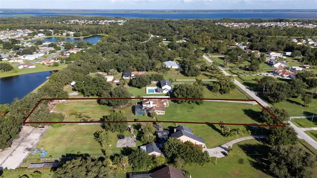 En Venta: $750,000 (4 camas, 3 baños, 3268 Pies cuadrados)