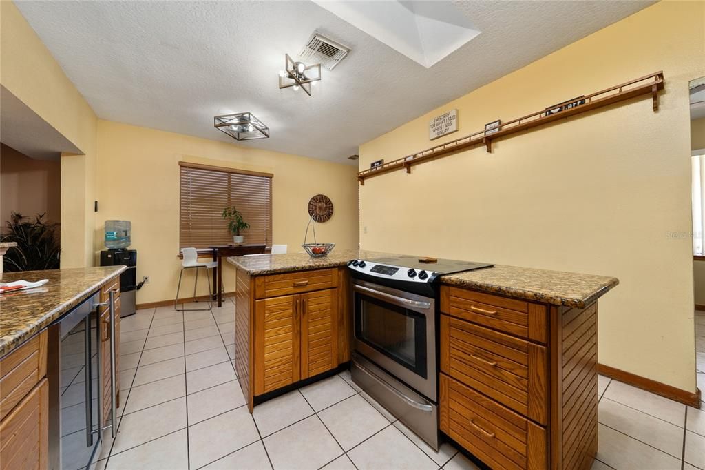 En Venta: $750,000 (4 camas, 3 baños, 3268 Pies cuadrados)