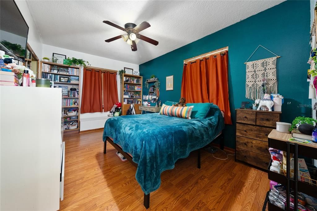 En Venta: $750,000 (4 camas, 3 baños, 3268 Pies cuadrados)