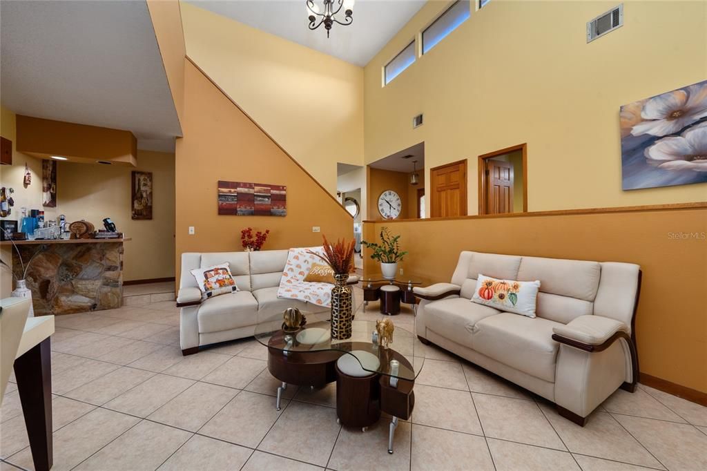 En Venta: $750,000 (4 camas, 3 baños, 3268 Pies cuadrados)