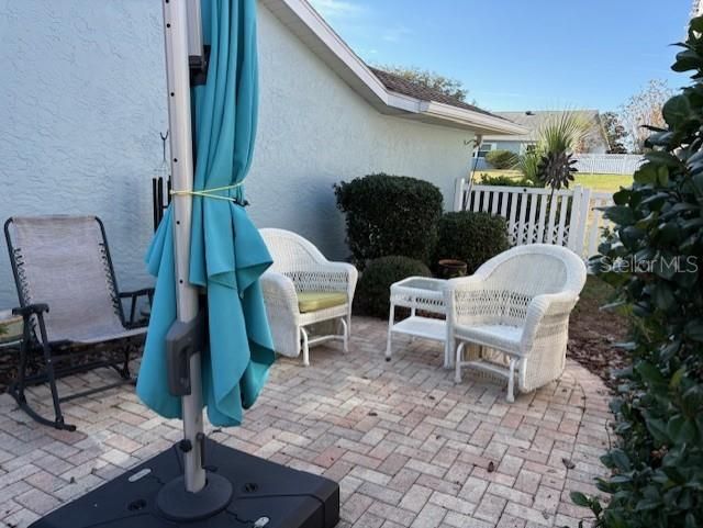 For Sale: $299,000 (3 beds, 2 baths, 1850 Square Feet)