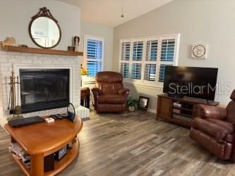 For Sale: $299,000 (3 beds, 2 baths, 1850 Square Feet)