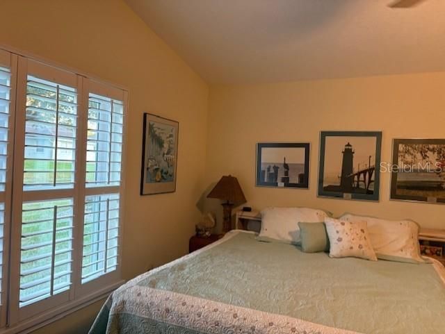 For Sale: $299,000 (3 beds, 2 baths, 1850 Square Feet)