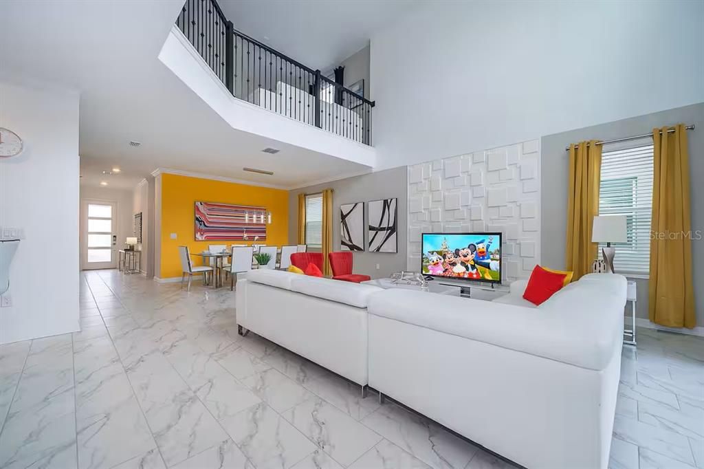 待售: $720,000 (5 贝兹, 5 浴室, 2996 平方英尺)