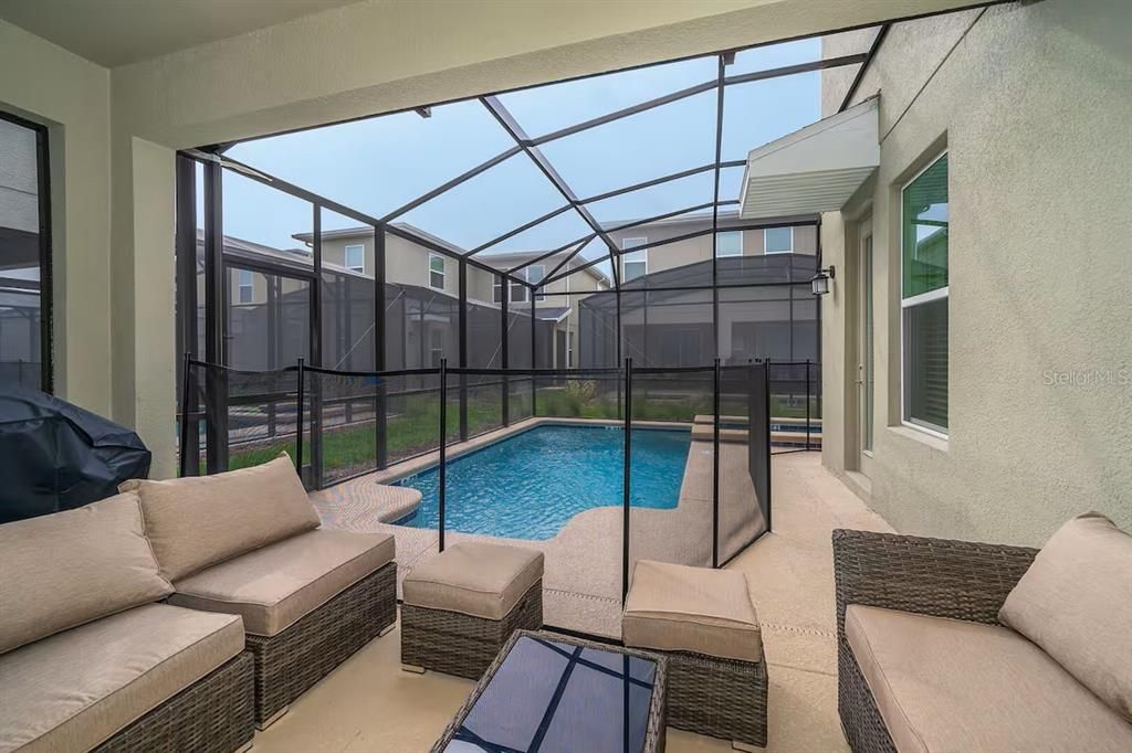 待售: $720,000 (5 贝兹, 5 浴室, 2996 平方英尺)