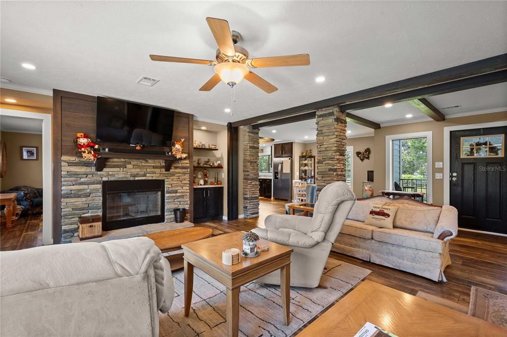 For Sale: $549,000 (4 beds, 2 baths, 2220 Square Feet)