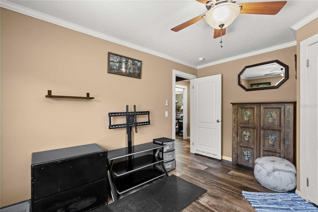 For Sale: $549,000 (4 beds, 2 baths, 2220 Square Feet)