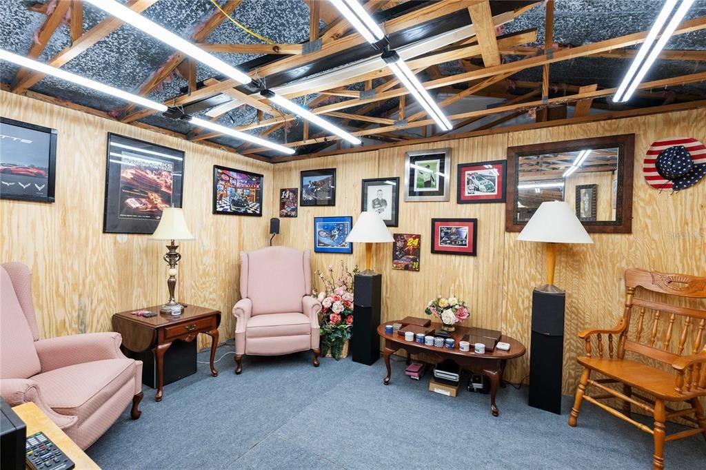 For Sale: $549,000 (4 beds, 2 baths, 2220 Square Feet)