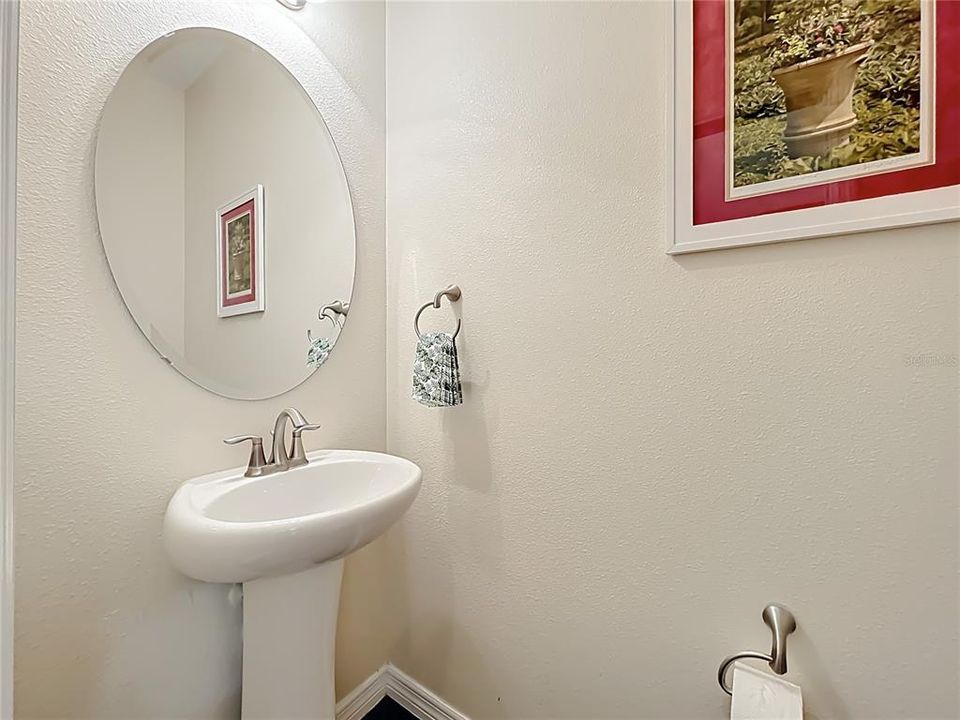 For Sale: $485,000 (4 beds, 2 baths, 2318 Square Feet)