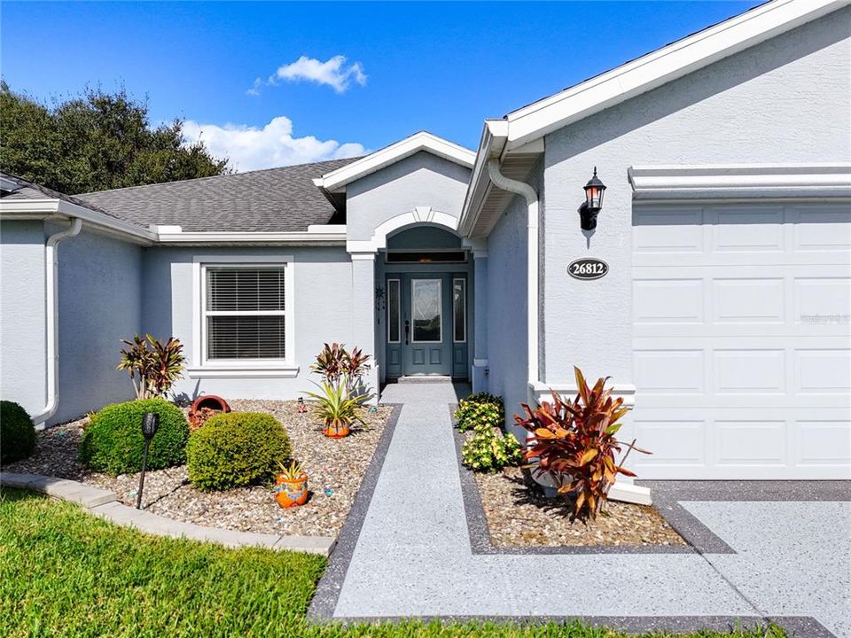 For Sale: $485,000 (4 beds, 2 baths, 2318 Square Feet)