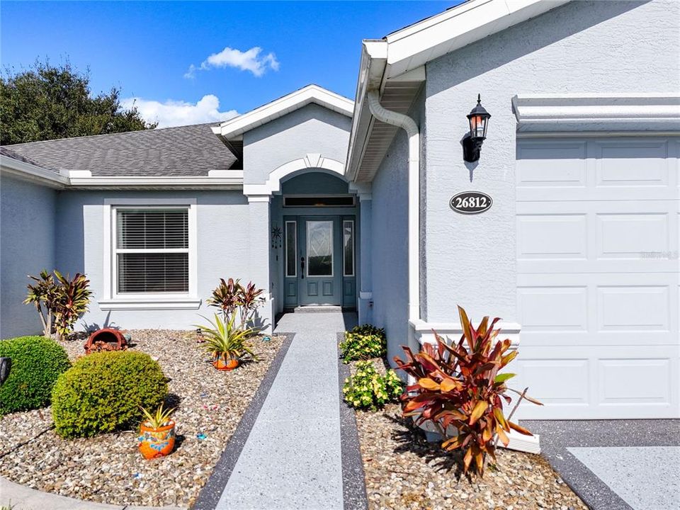 For Sale: $485,000 (4 beds, 2 baths, 2318 Square Feet)