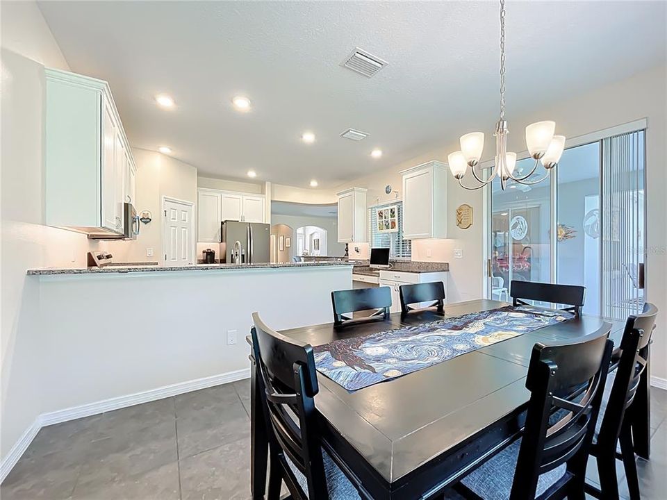 For Sale: $485,000 (4 beds, 2 baths, 2318 Square Feet)