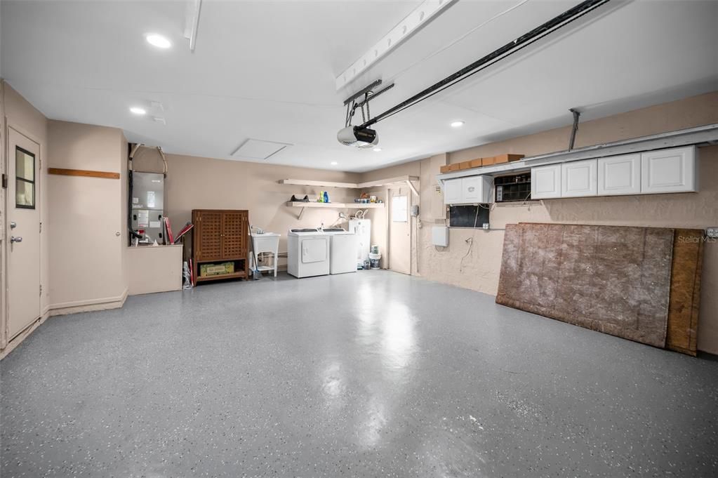 For Sale: $449,900 (3 beds, 2 baths, 1694 Square Feet)