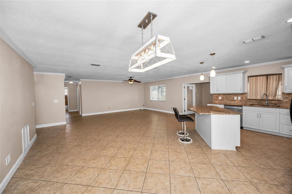 For Sale: $449,900 (3 beds, 2 baths, 1694 Square Feet)