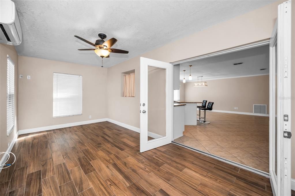 For Sale: $449,900 (3 beds, 2 baths, 1694 Square Feet)