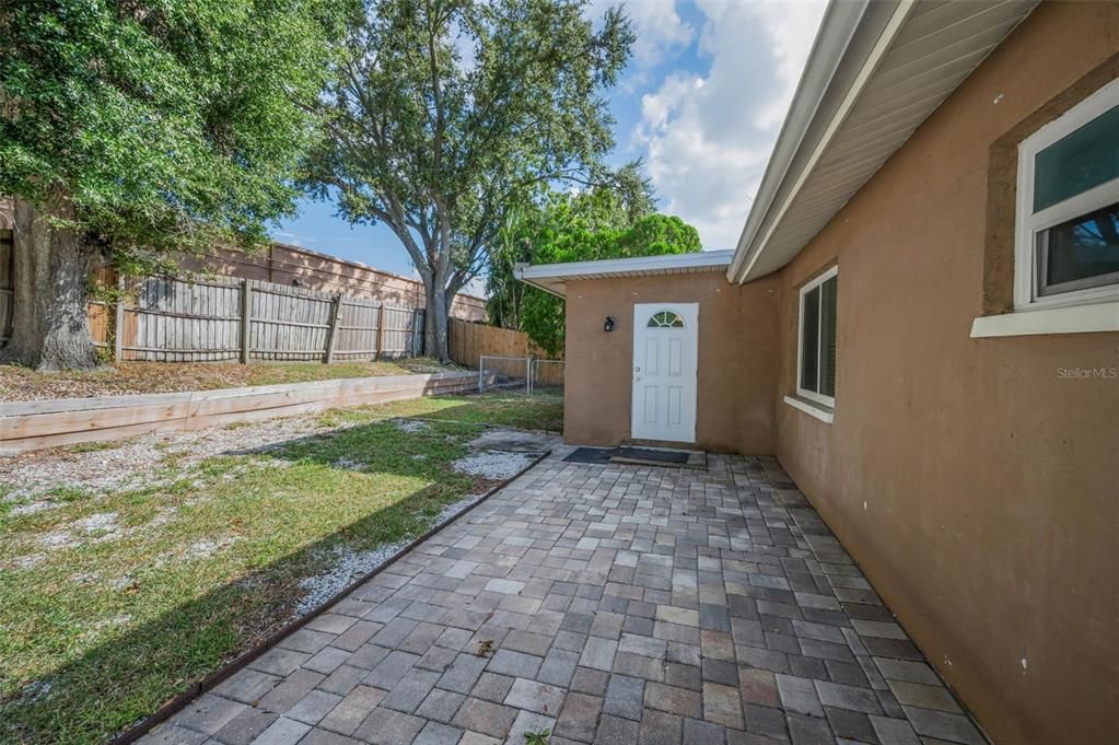 For Sale: $449,900 (3 beds, 2 baths, 1694 Square Feet)