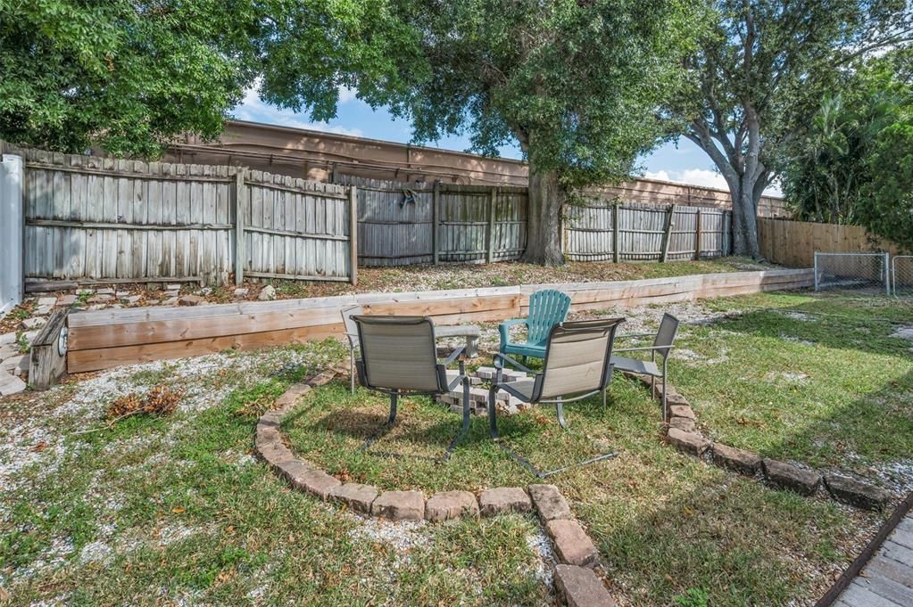 For Sale: $449,900 (3 beds, 2 baths, 1694 Square Feet)