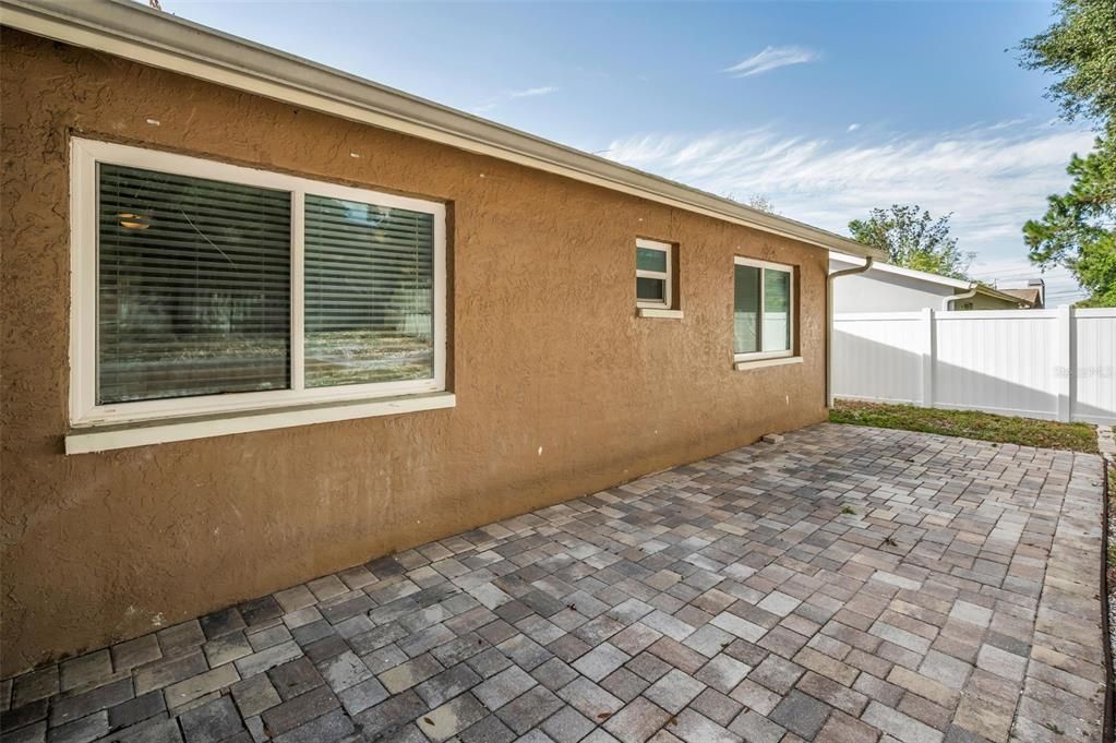 For Sale: $449,900 (3 beds, 2 baths, 1694 Square Feet)