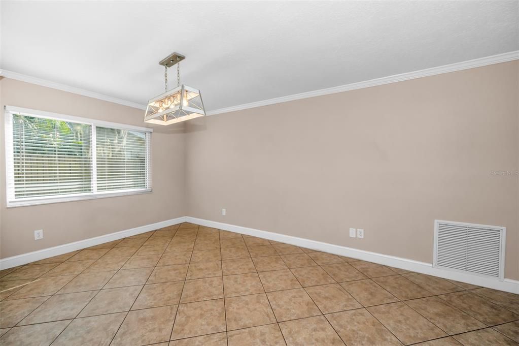 For Sale: $449,900 (3 beds, 2 baths, 1694 Square Feet)