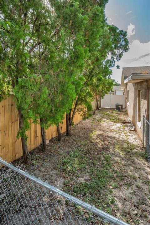 For Sale: $449,900 (3 beds, 2 baths, 1694 Square Feet)