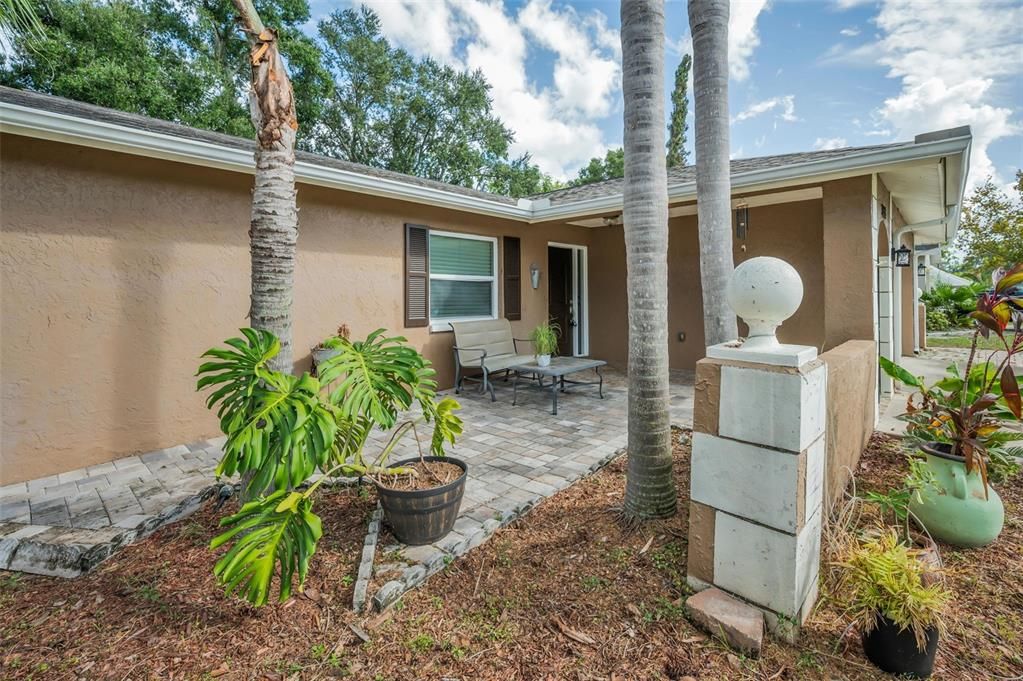 For Sale: $449,900 (3 beds, 2 baths, 1694 Square Feet)